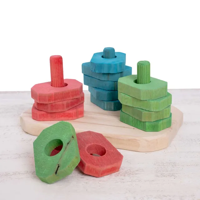 rico-s-stapelbrettchen-intelligenzspielzeug-papagei-holz-15-kl-tzchen image 1
