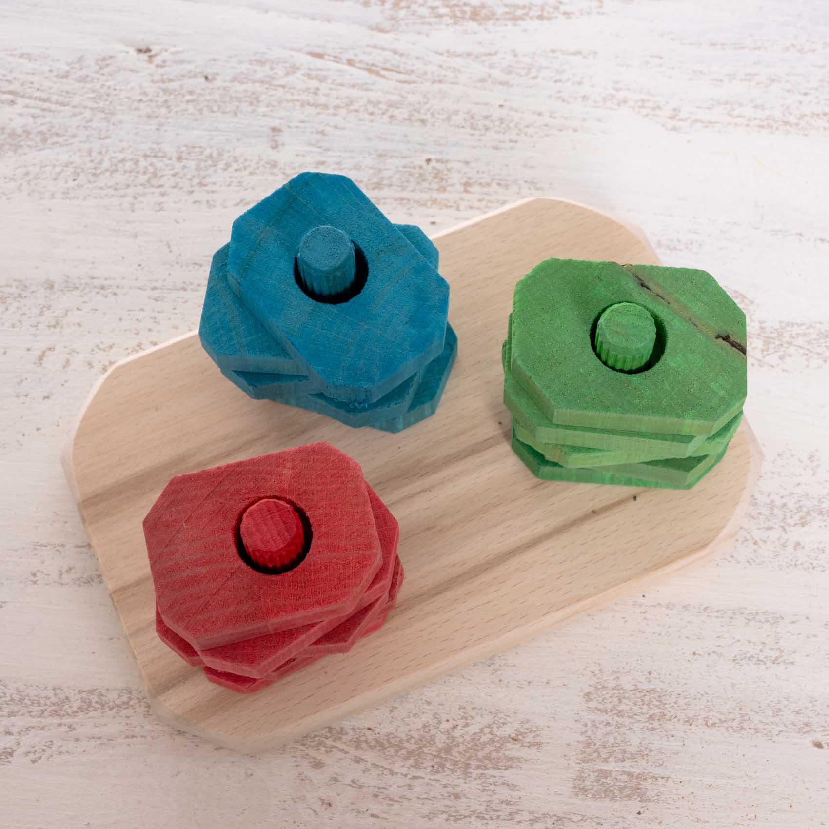 rico-s-stapelbrettchen-intelligenzspielzeug-papagei-holz-15-kl-tzchen image 2