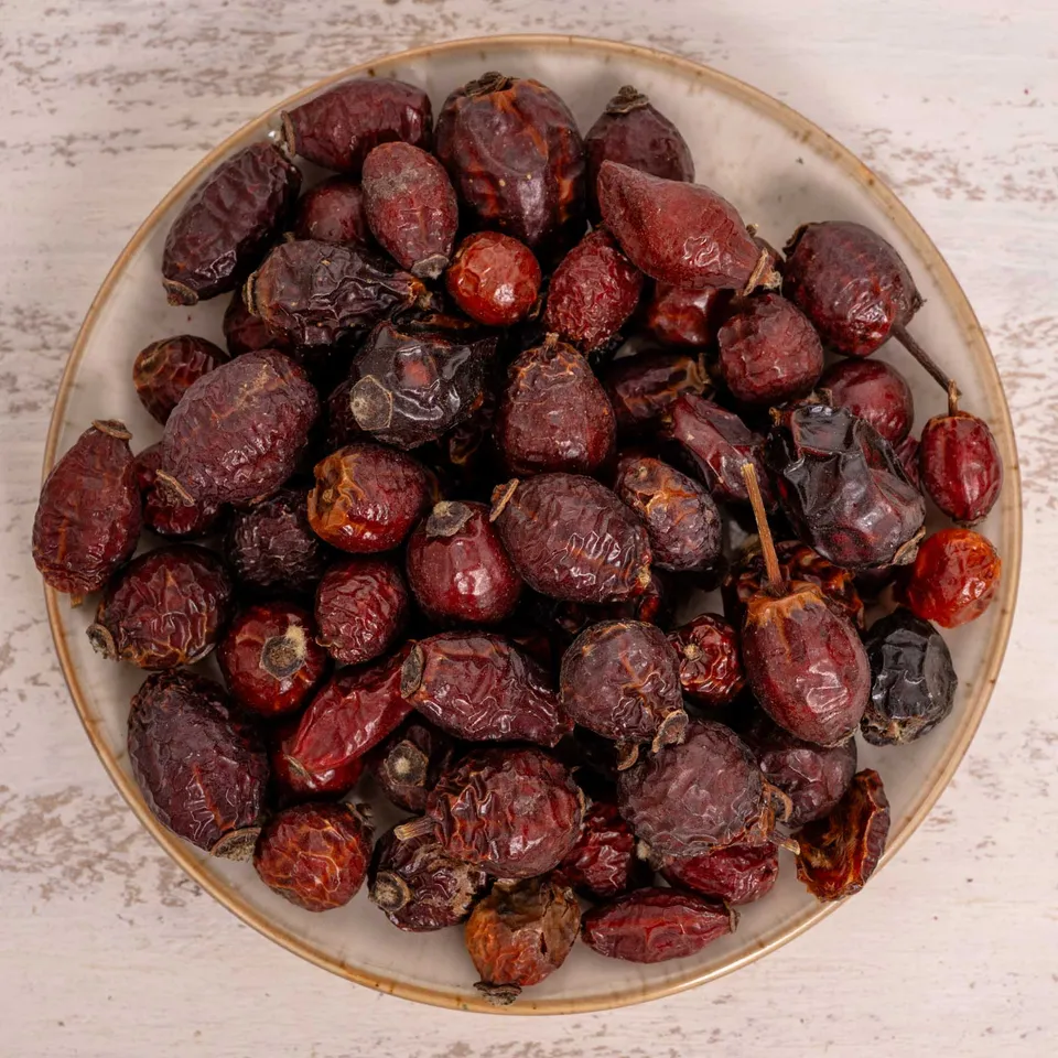 rico-s-futterkiste-beeren-kr-uter-gem-se-hagebutten-vogelfutter-100-g-vitamin-c image 1