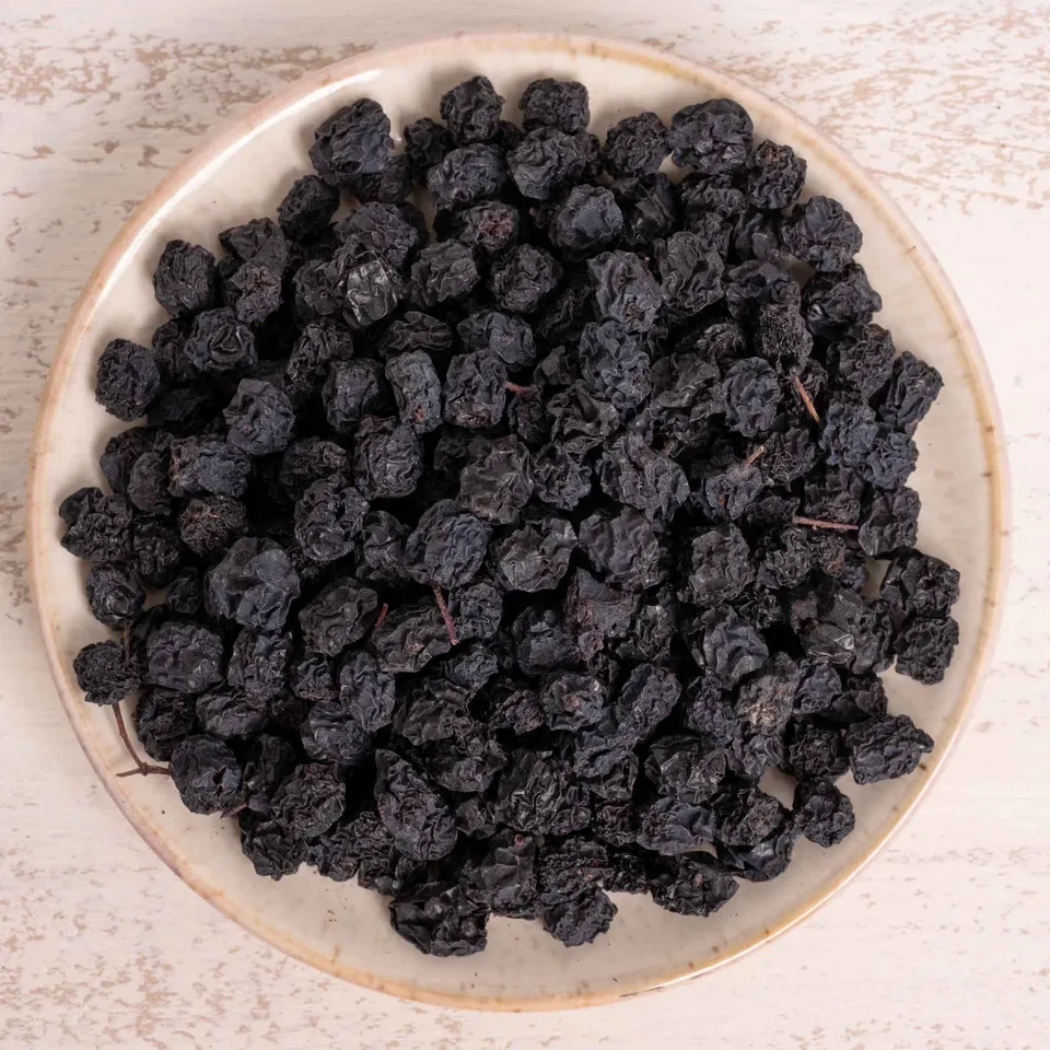 rico-s-futterkiste-aroniabeeren-vogelfutter-100-g-vitamin-c image 1