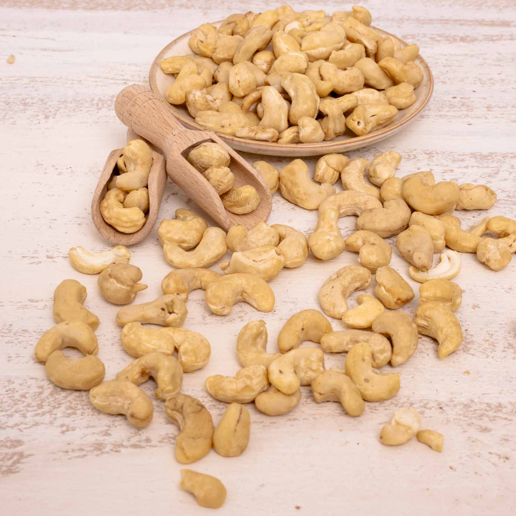rico-s-futterkiste-cashewkerne-papageien-snack-100-g image 3