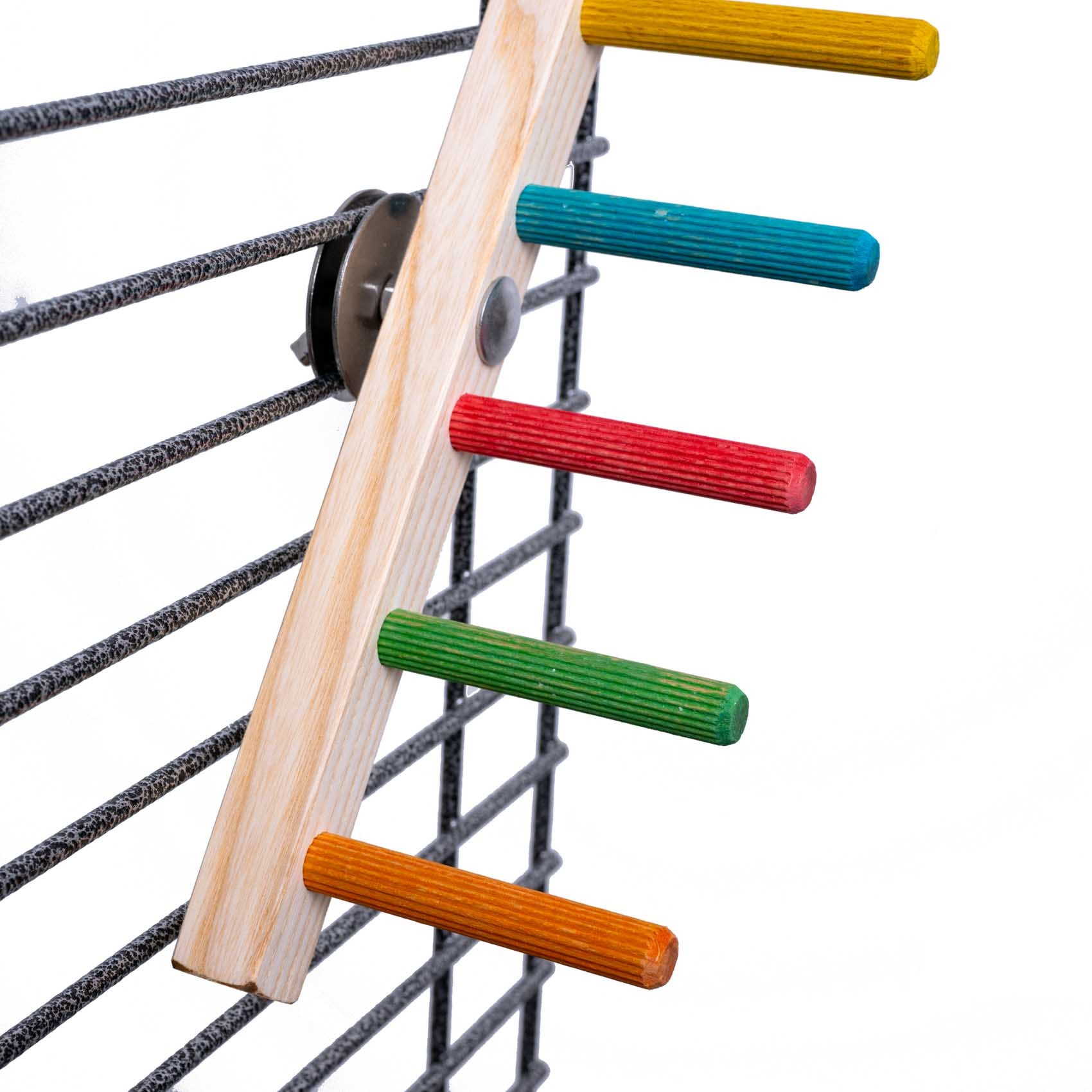 rico-s-futterkiste-leiter-treppe-sittichspielzeug-25-cm-holz-bunt image 3
