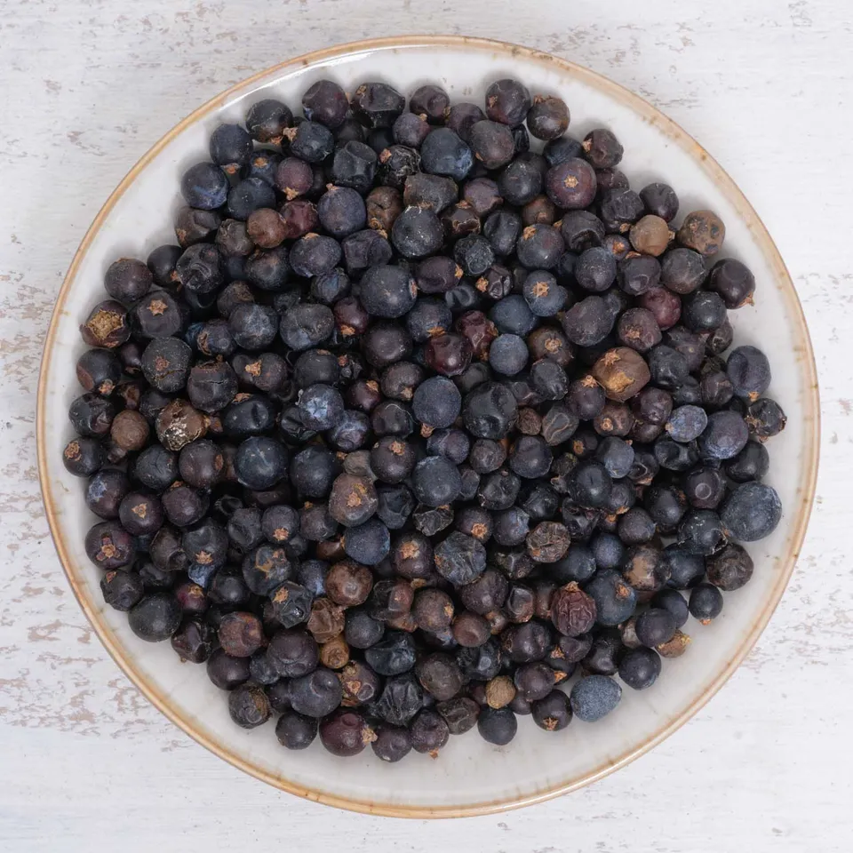 rico-s-futterkiste-wacholderbeeren-getrocknet-100-g-naturfutter image 1