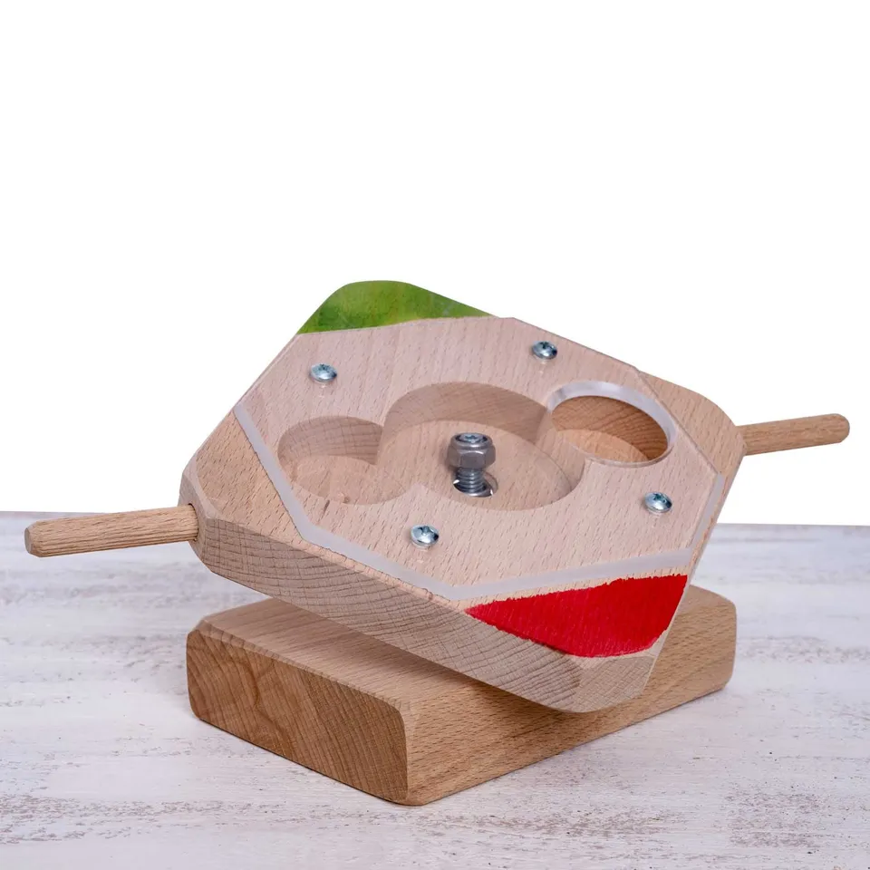 rico-s-futterkiste-wipp-brett-papageien-intelligenzspielzeug-20-cm image 1