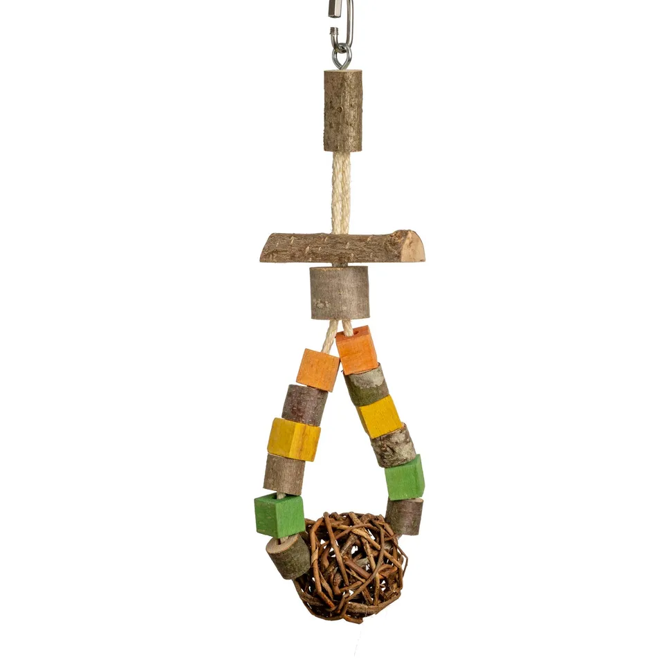 rico-s-futterkiste-naturholztriangel-papageienspielzeug-weidenball image 1