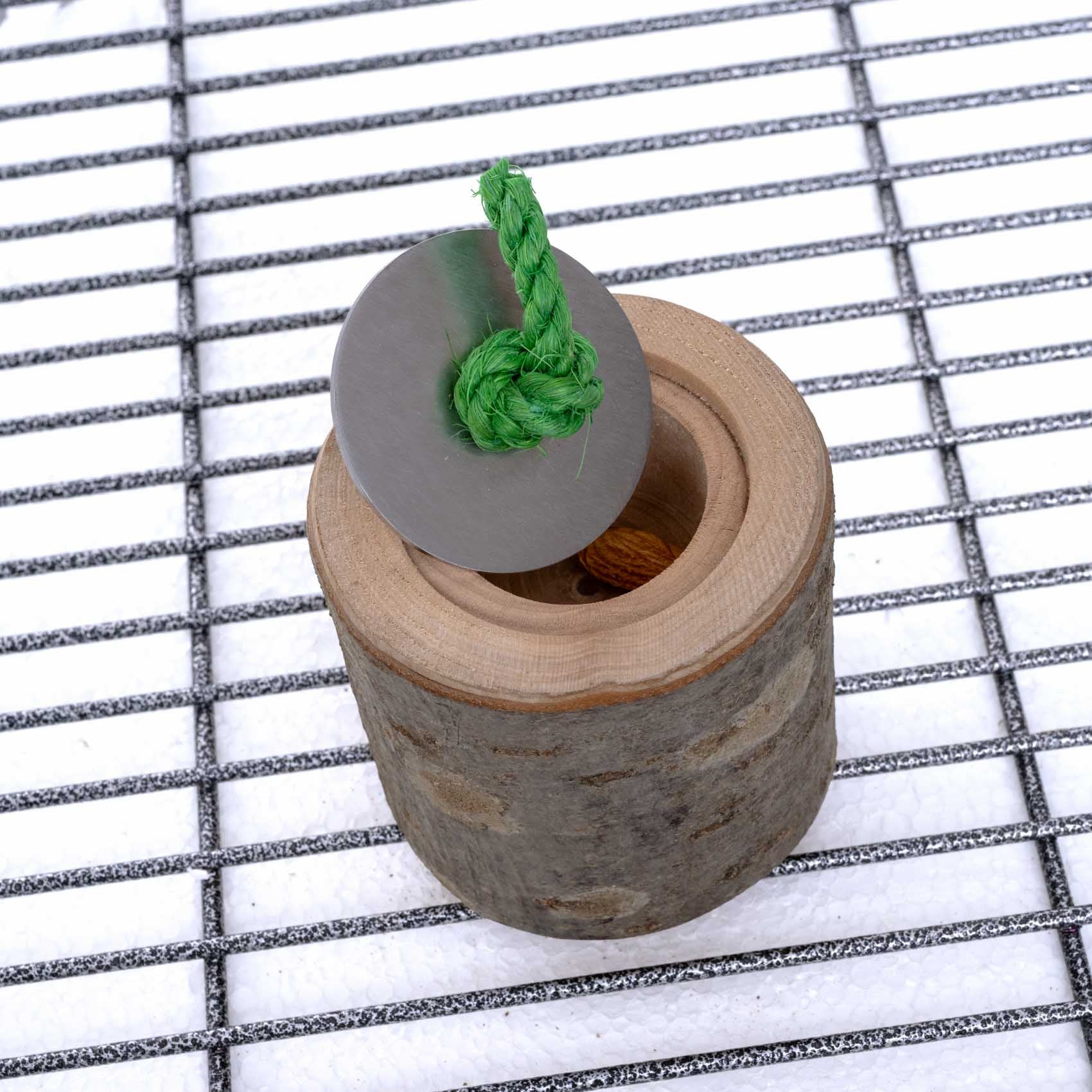 rico-s-futterkiste-leckerli-t-pfchen-vario-freisitz-papageienspielzeug image 3