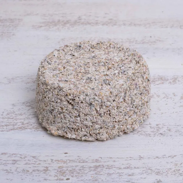 witte-molen-mineralblock-mittel-fein-sittiche-erg-nzungsfutter image 1