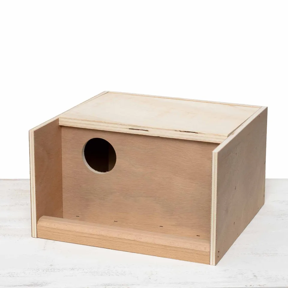 rico-s-futterkiste-nistkasten-gro-sittiche-holz-30x28x20-cm image 1