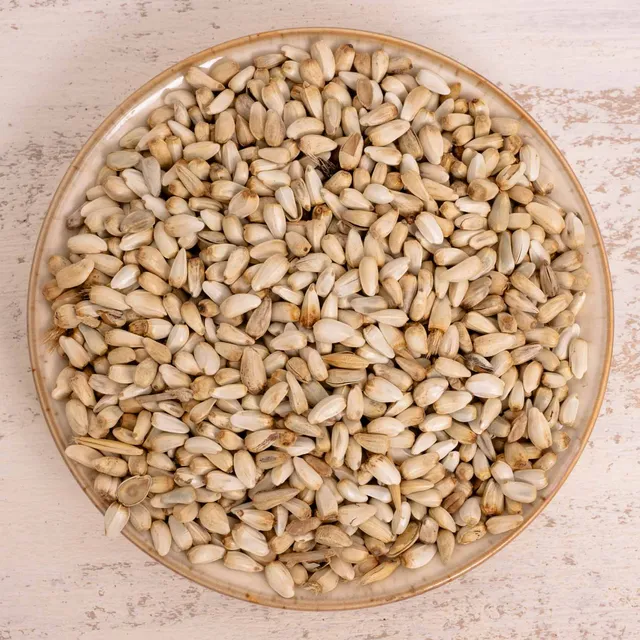 rico-s-futterkiste-einzelsaaten-kardi-vogelfutter-500-g-proteinreich image 1