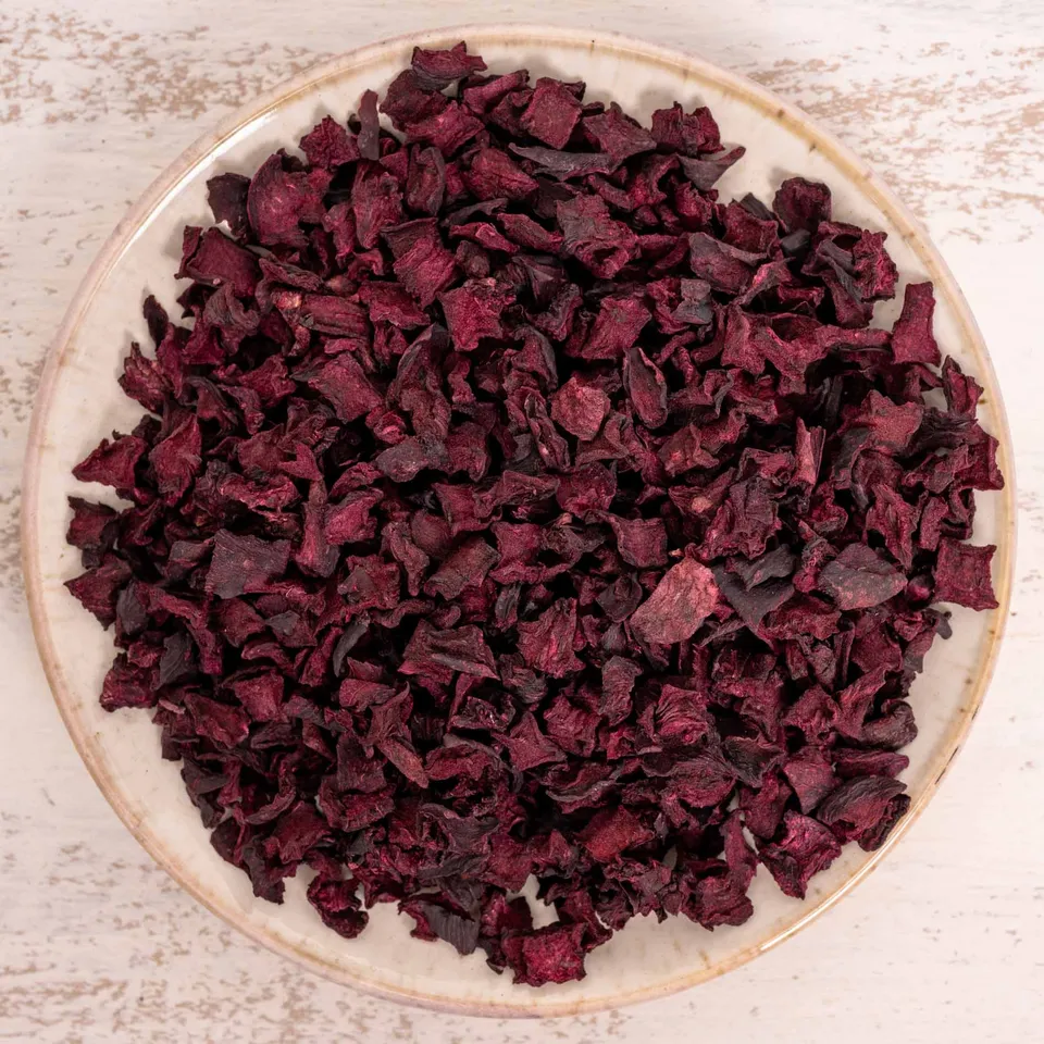 rico-s-futterkiste-rote-beete-w-rfel-vogelfutter-100-g-getrocknet image 1