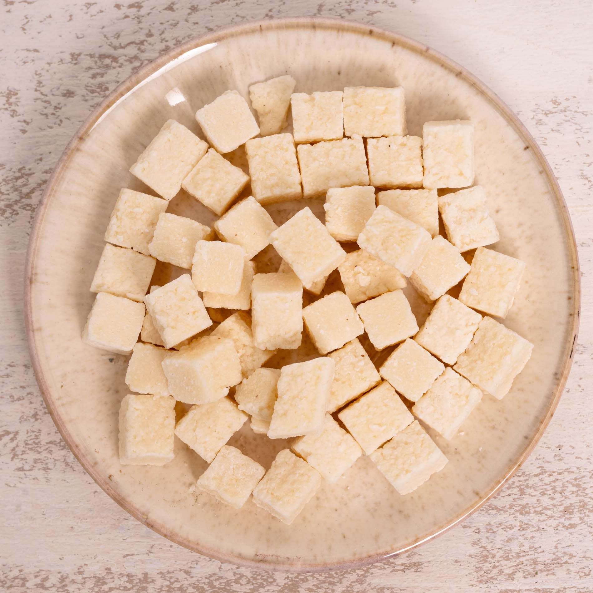 rico-s-futterkiste-kokosw-rfel-papageienfutter-100-g-natur image 1