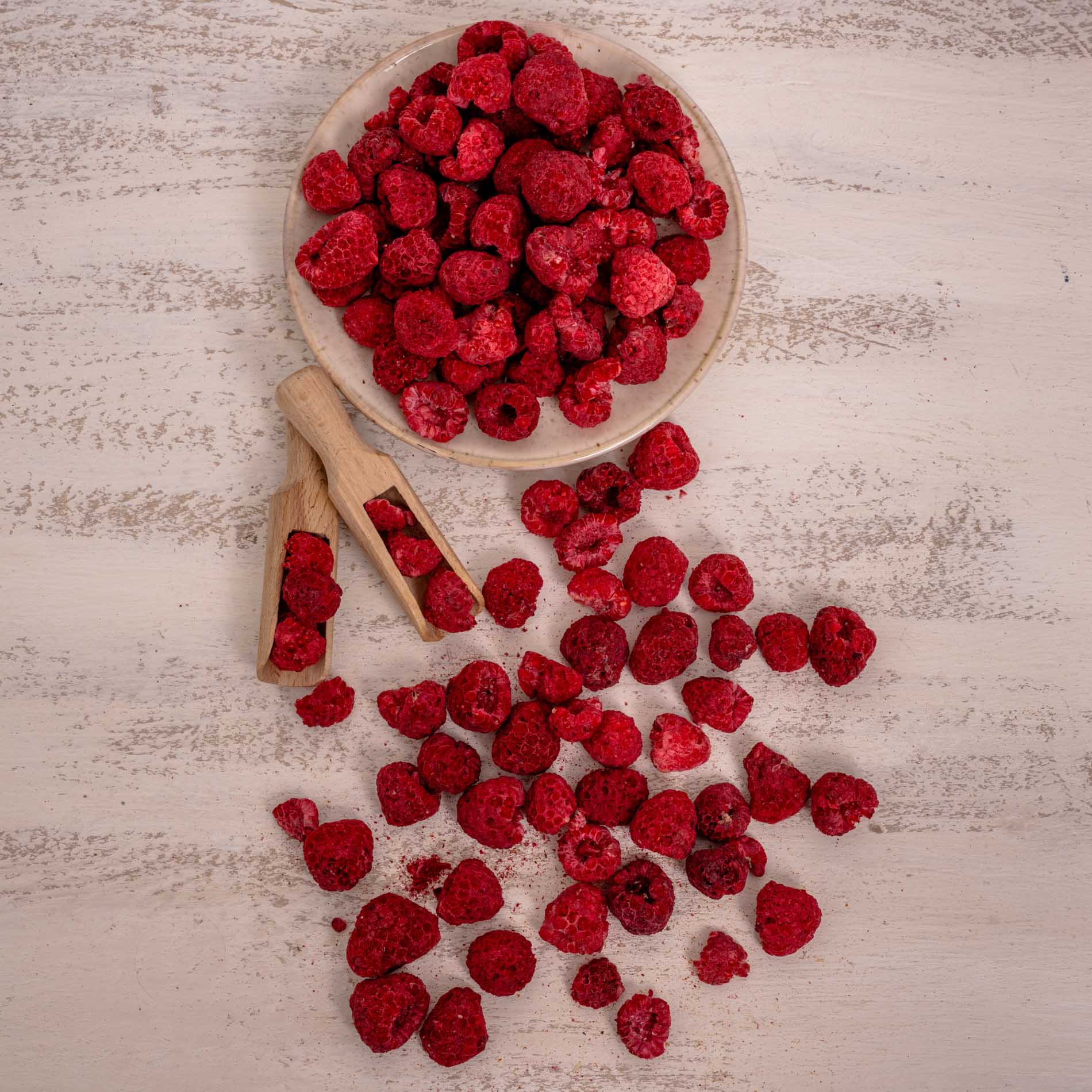 rico-s-futterkiste-himbeeren-ganz-gefriergetrocknet-50g-snack image 2