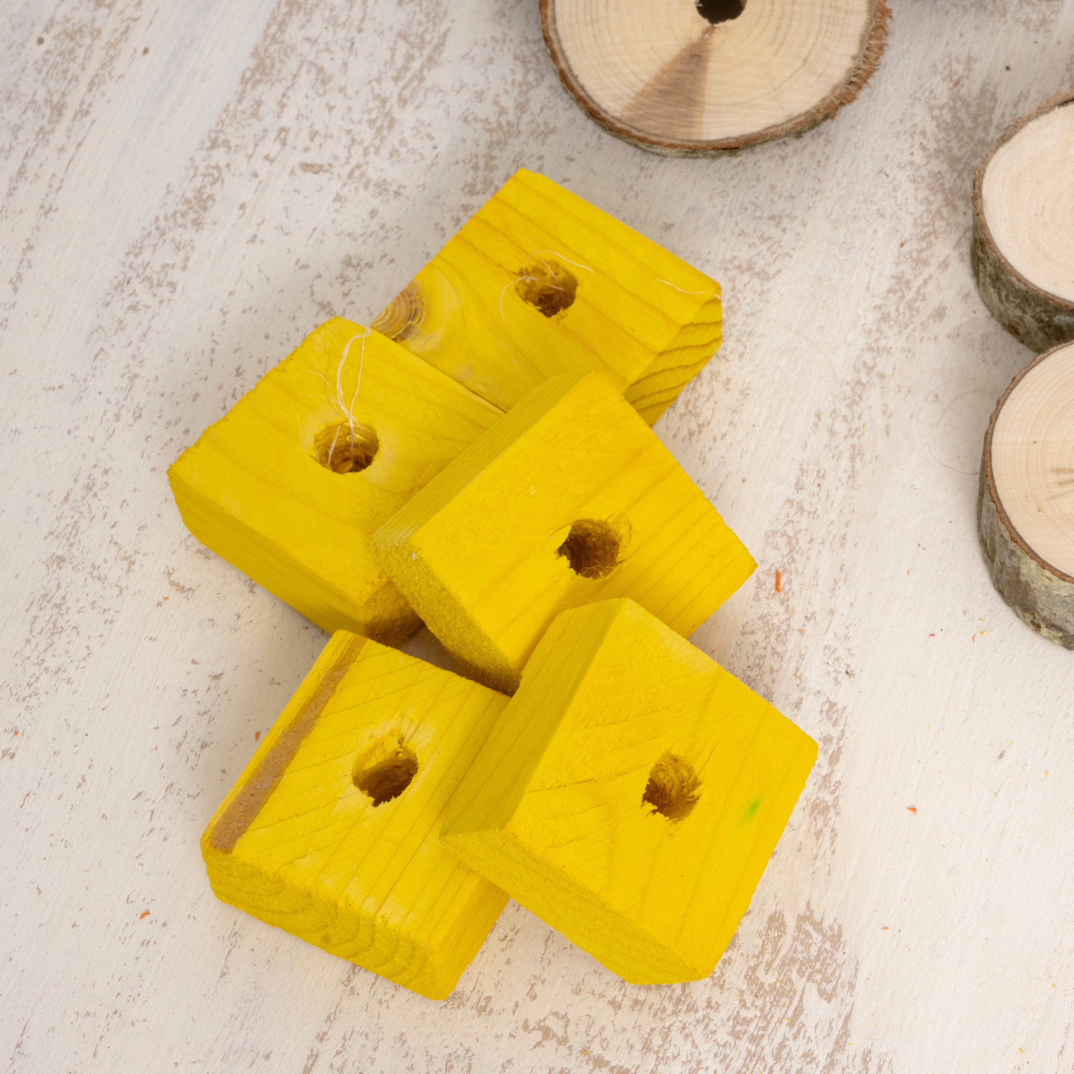 rico-s-futterkiste-nachf-llset-40-holzteile-papageienspielzeug-bunt image 3